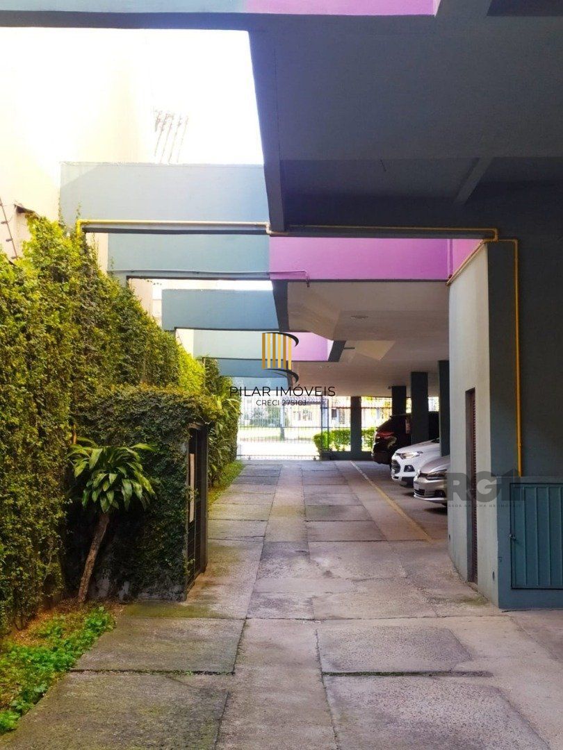 Apartamento para Venda com 1 dormitório e 1 vaga no bairro Cristal