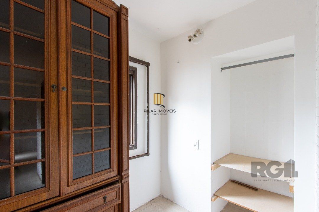 Casa para Venda - 205.5m², 3 dormitórios, sendo 2 suites, 3 vagas - Vila Nova