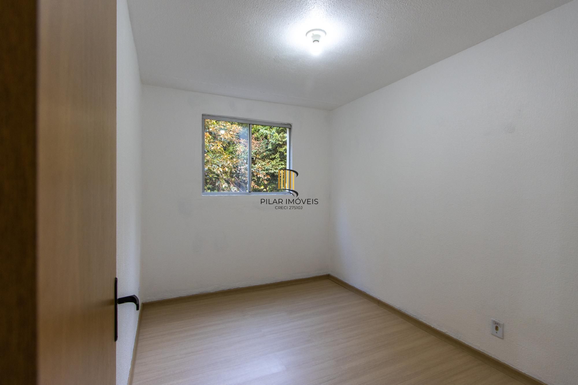 Apartamento reformado, 2 dormitórios, 1 vaga