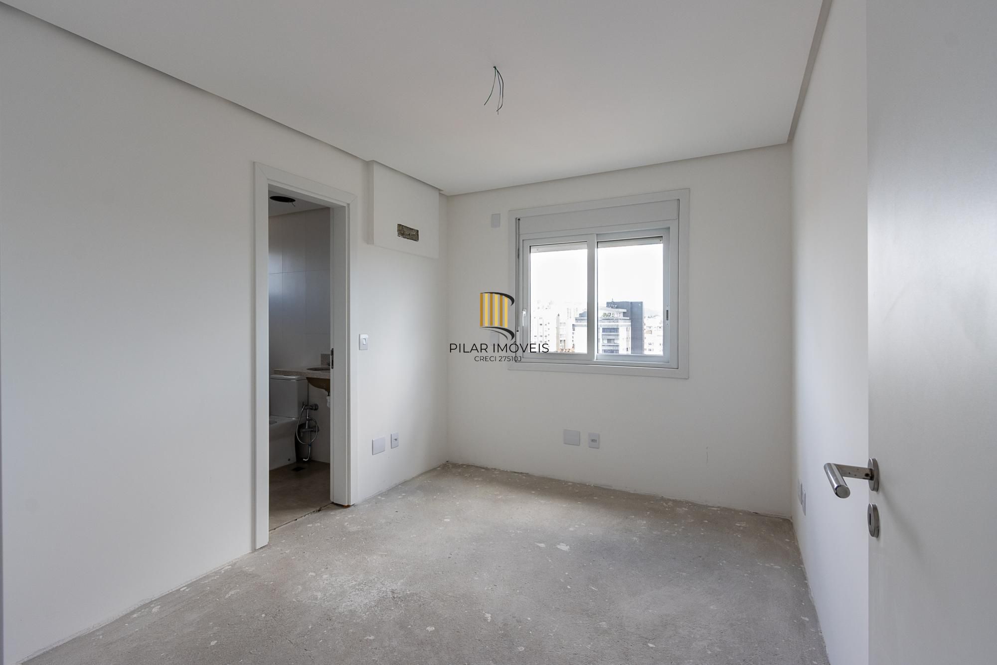 Apartamento de 3 dormitórios, 3 suítes, e 4 vagas, no bairro Jardim Lindoia