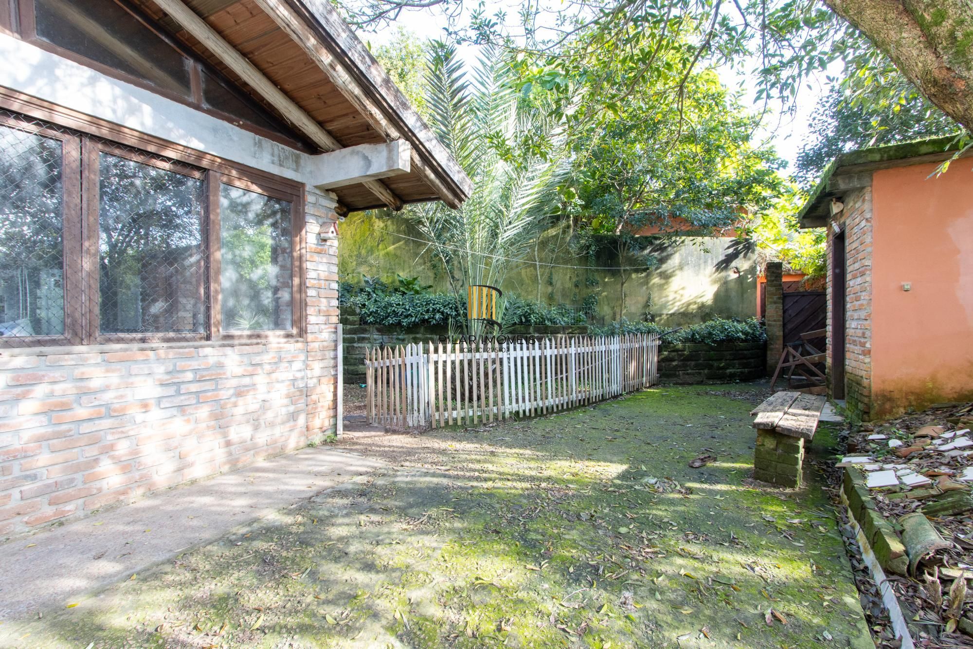 Casa para Venda - 130m², 3 dormitórios, sendo 1 suites, 3 vagas - Hípica