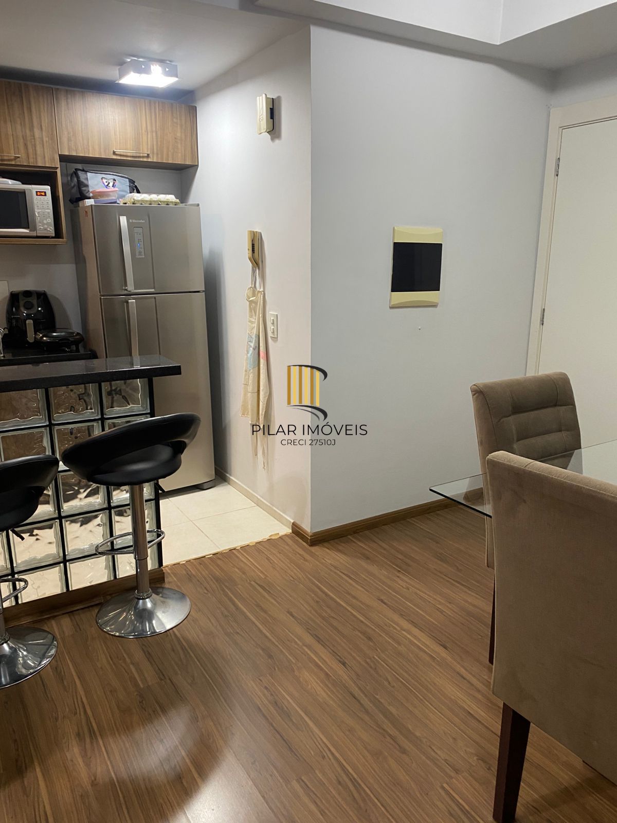 Apartamento para Venda - 56m², 2 dormitórios, sendo 1 suites, 1 vaga - Camaquã