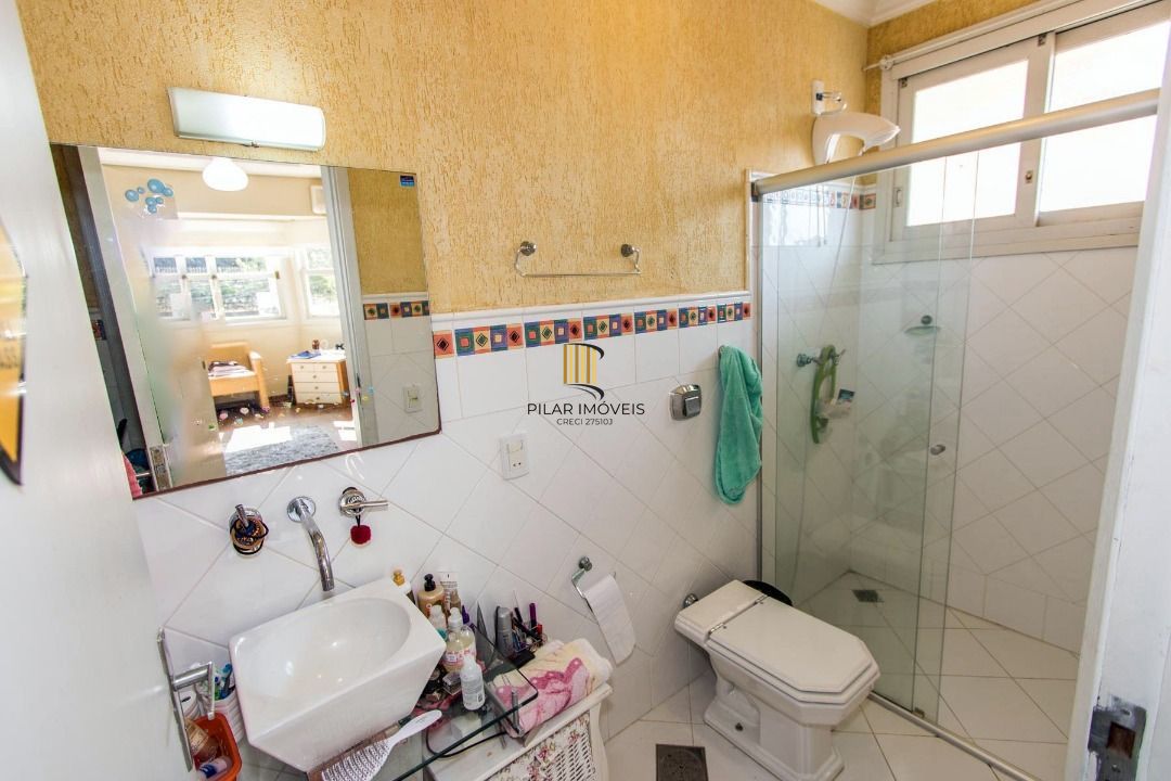 Casa para Venda - 393.58m², 4 dormitórios, sendo 2 suites, 6 vagas - Vila Assunção