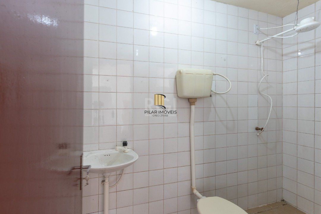 Casa para Venda - 110m², 2 dormitórios, sendo 1 suíte, 3 vagas - Espirito Santo