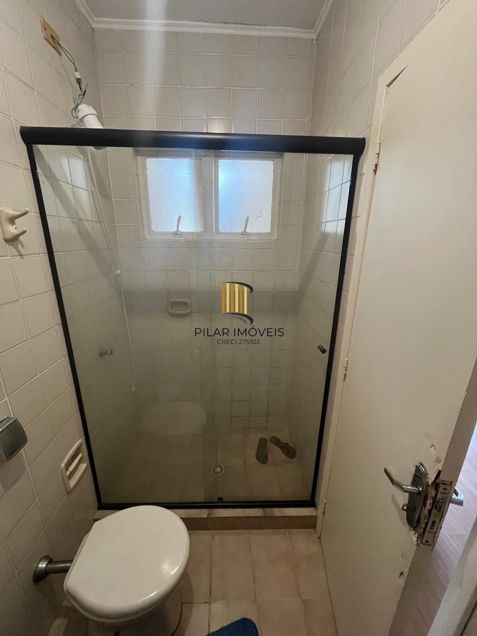 **Cobertura com 2 Quartos e Churrasqueira na Glória, Porto Alegre - Oportunidade Única!**