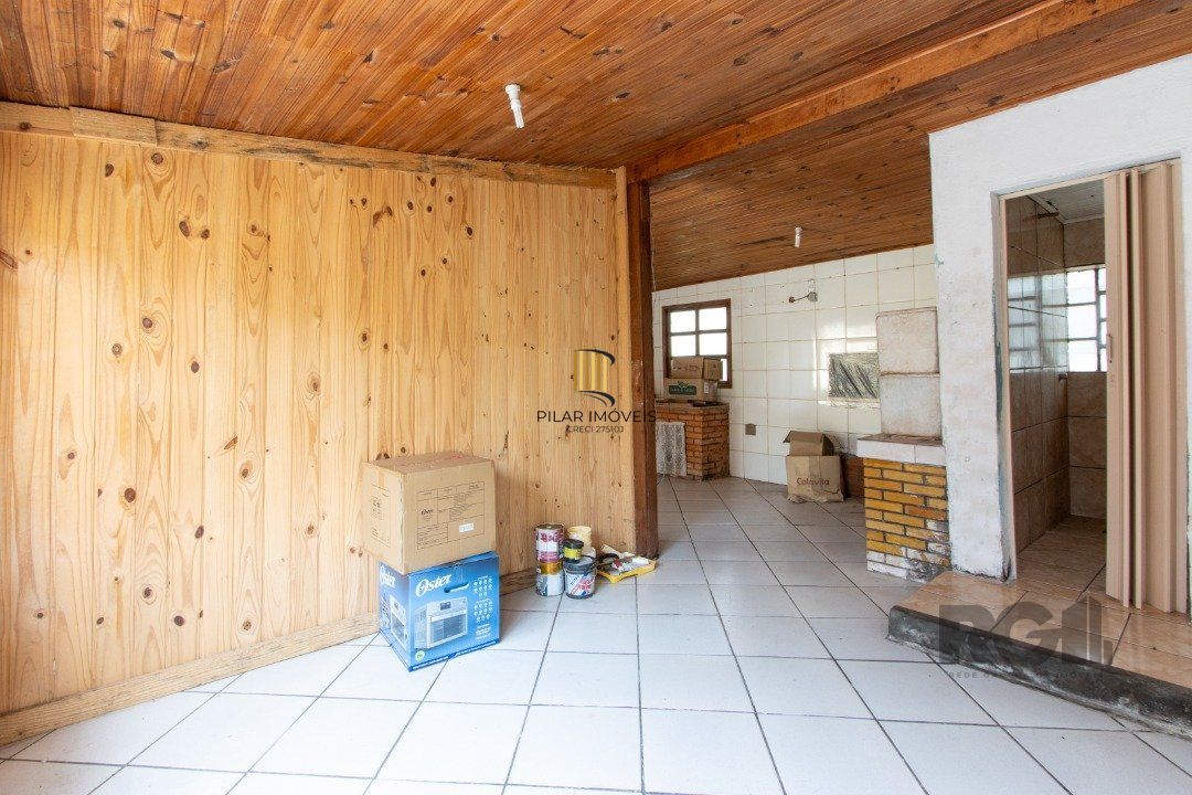Casa 2 dormitórios no bairro Camaquã