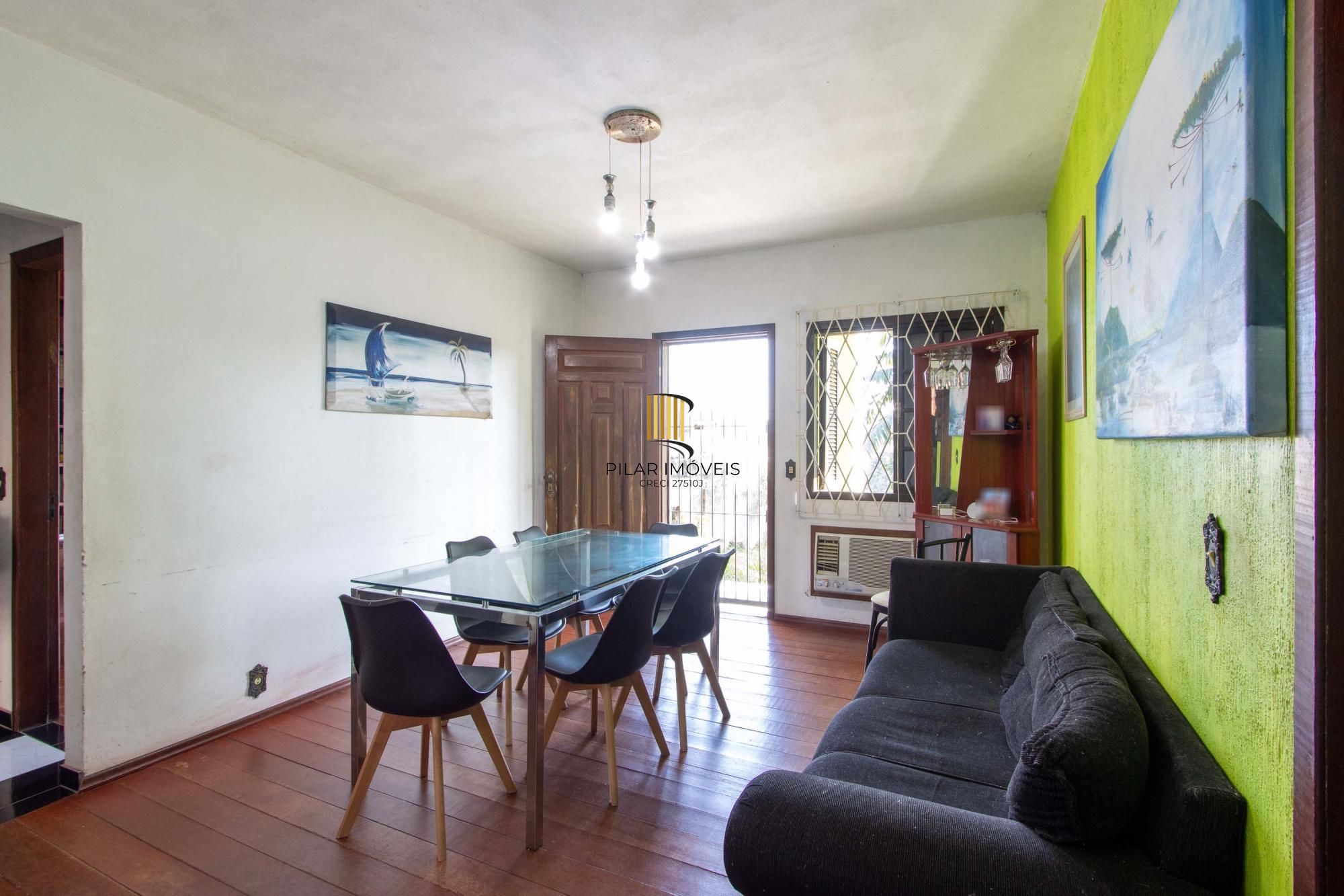 Casa 3 dormitórios no bairro Espírito Santo