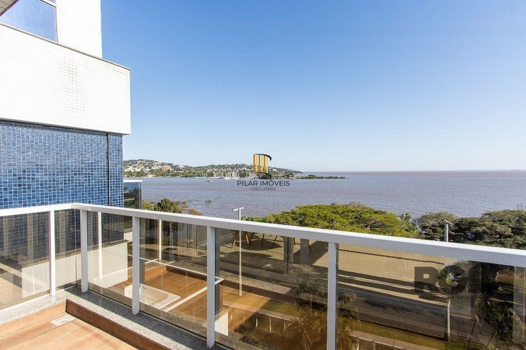 Cobertura alto padrão, no melhor bairro da Zona Sul de Porto Alegre, a Vila Assunção,  3 suítes