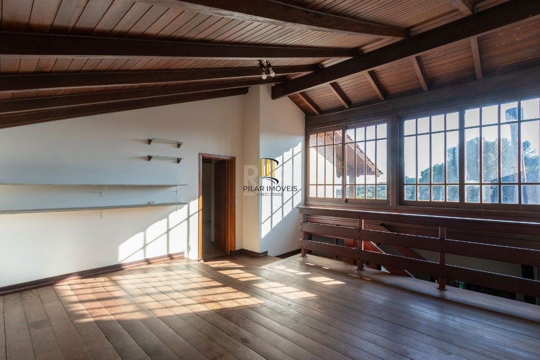 Casa para Venda - 280m², 3 dormitórios, sendo 1 suites, 2 vagas - Espirito Santo