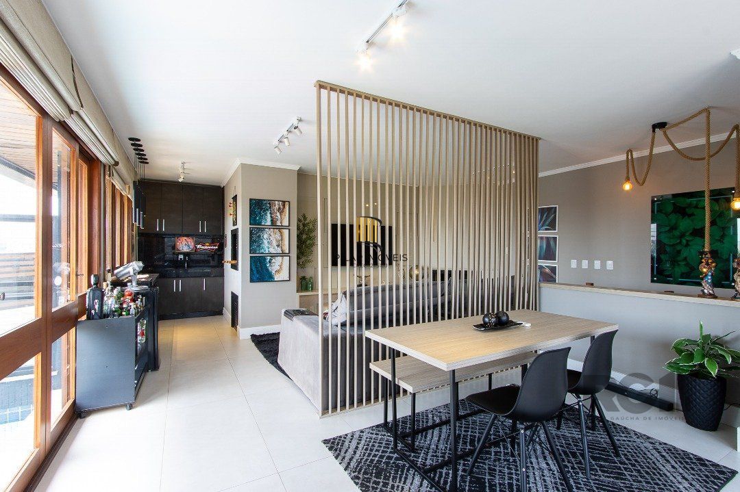 Cobertura para Venda - 209m², 3 dormitórios, sendo 1 suites, 2 vagas - Bela Vista