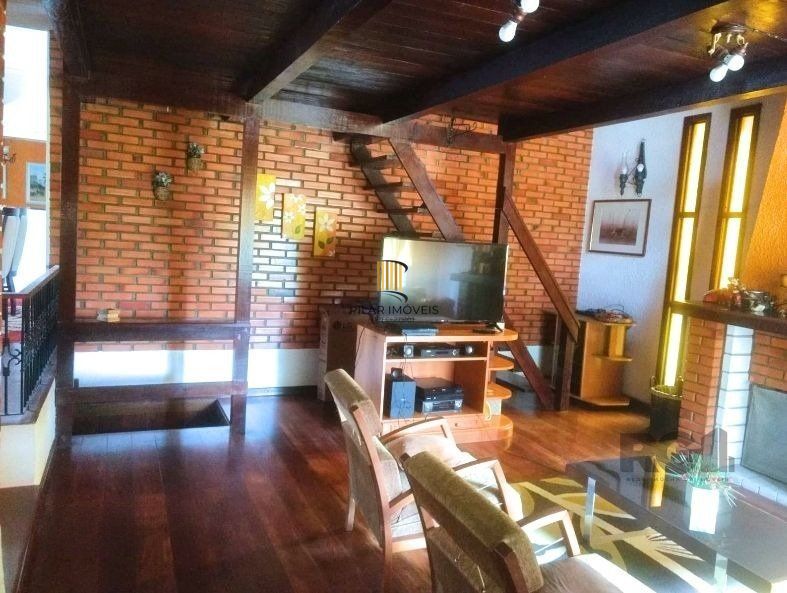 Casa para Venda - 250m², 3 dormitórios, sendo 1 suites, 4 vagas - Taruma