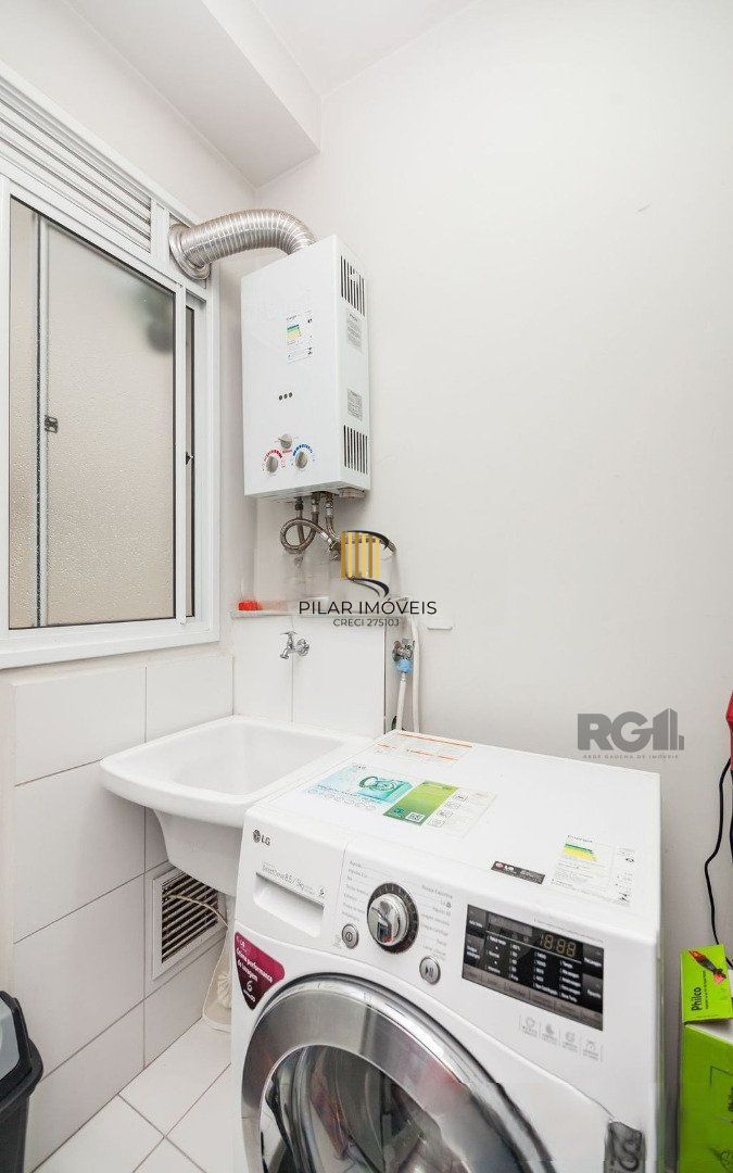 Apartamento para Venda - 67.3m², 3 dormitórios, sendo 1 suites, 1 vaga - Humaitá