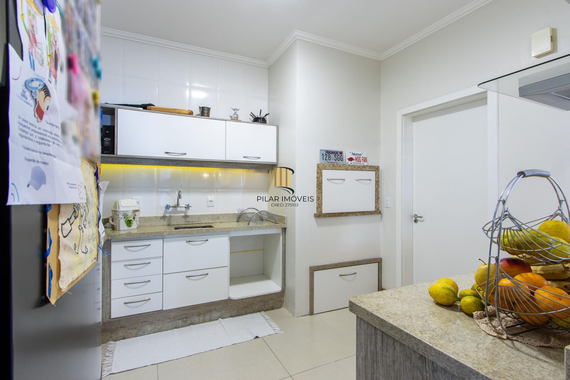 Casa de Condomínio 3 dormitórios no bairro Hípica