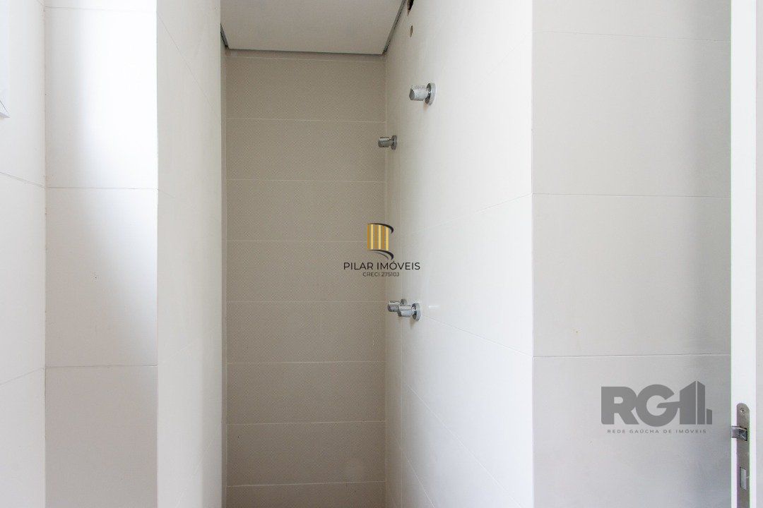 Apartamento para Venda - 71m², 2 dormitórios, sendo 1 suites, 2 vagas - Camaquã