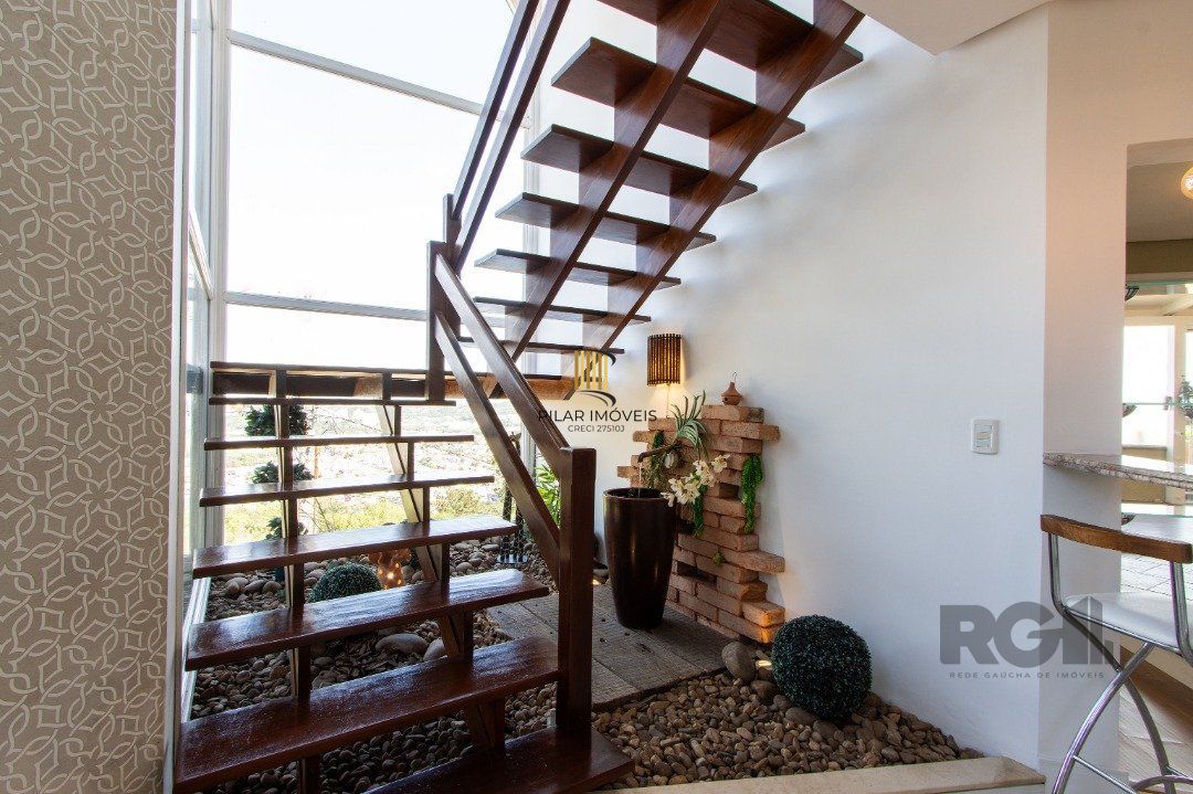 Casa de Condomínio 4 dormitórios no bairro Nonoai