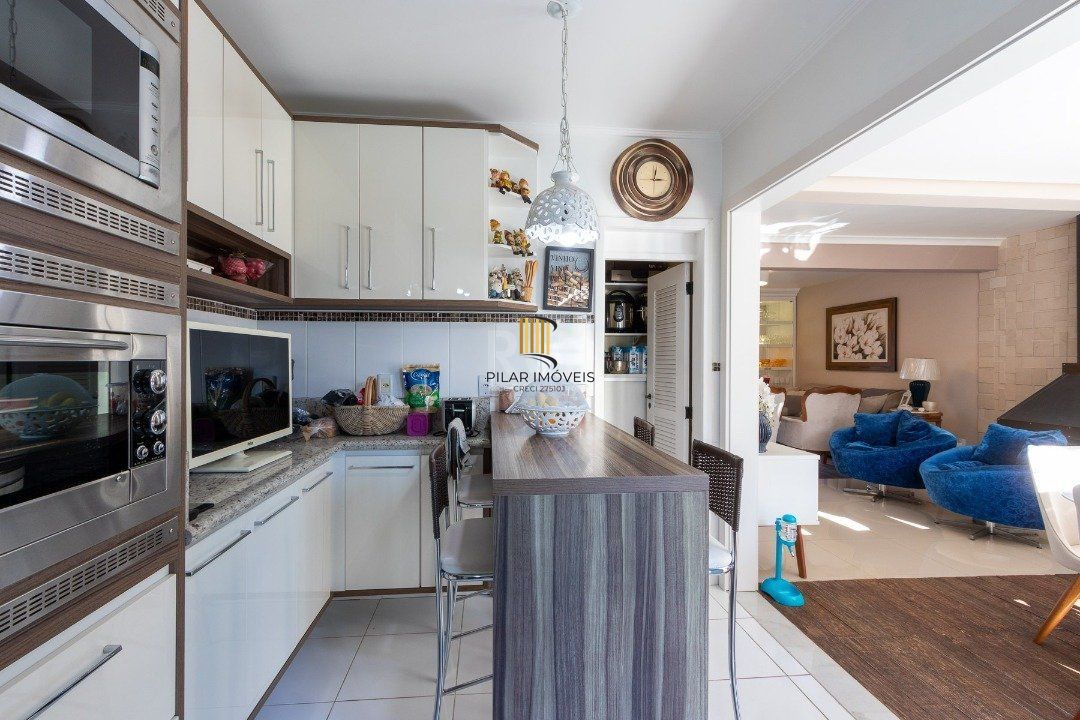 Casa Condominio para Venda - 240m², 4 dormitórios, sendo 1 suites, 2 vagas - Ipanema