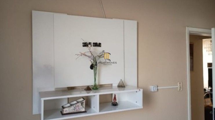 Apartamento 2 dormitórios desocupado à venda no bairro São João