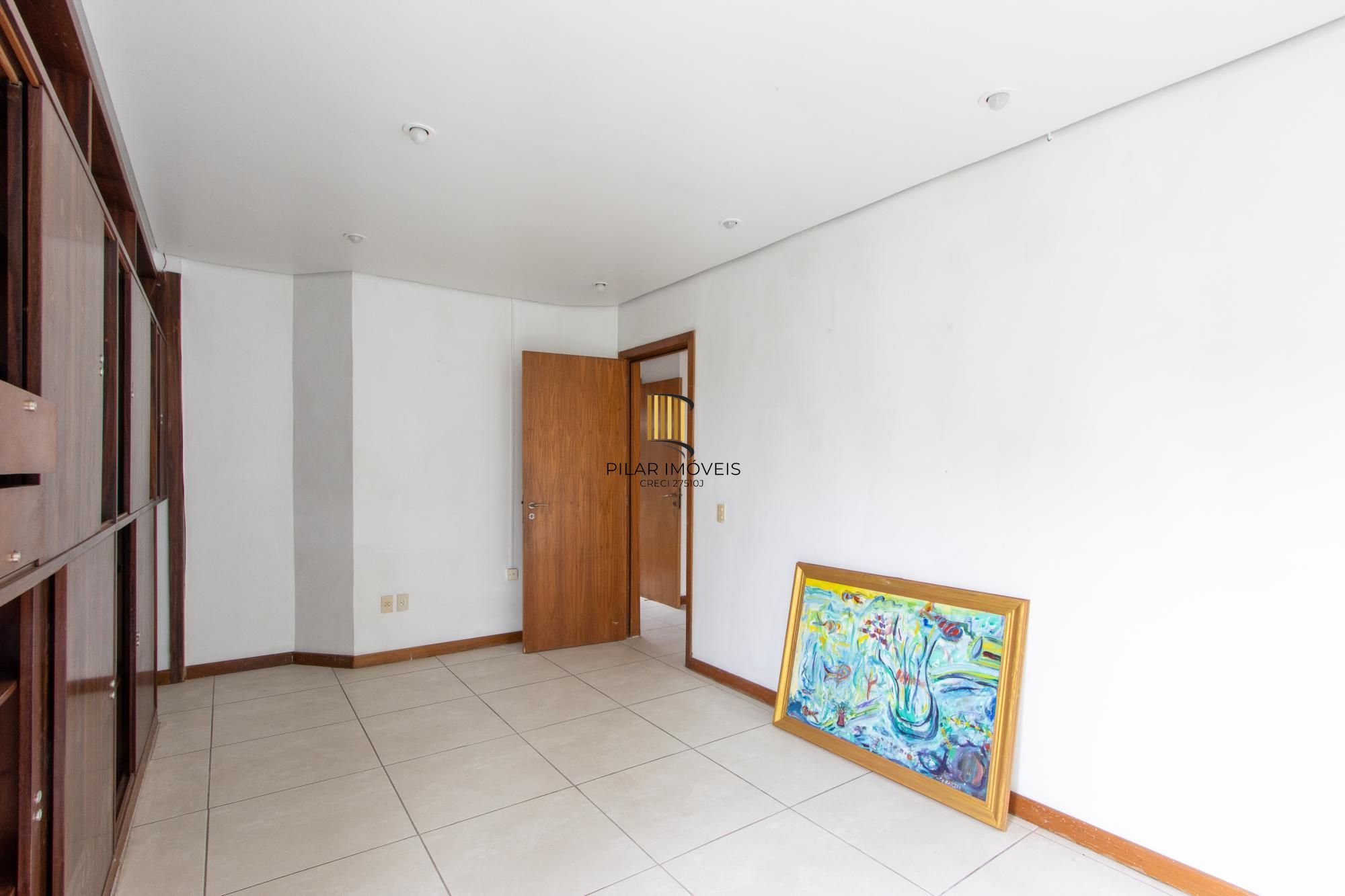 Sala comercial no Edifício Uarumã.