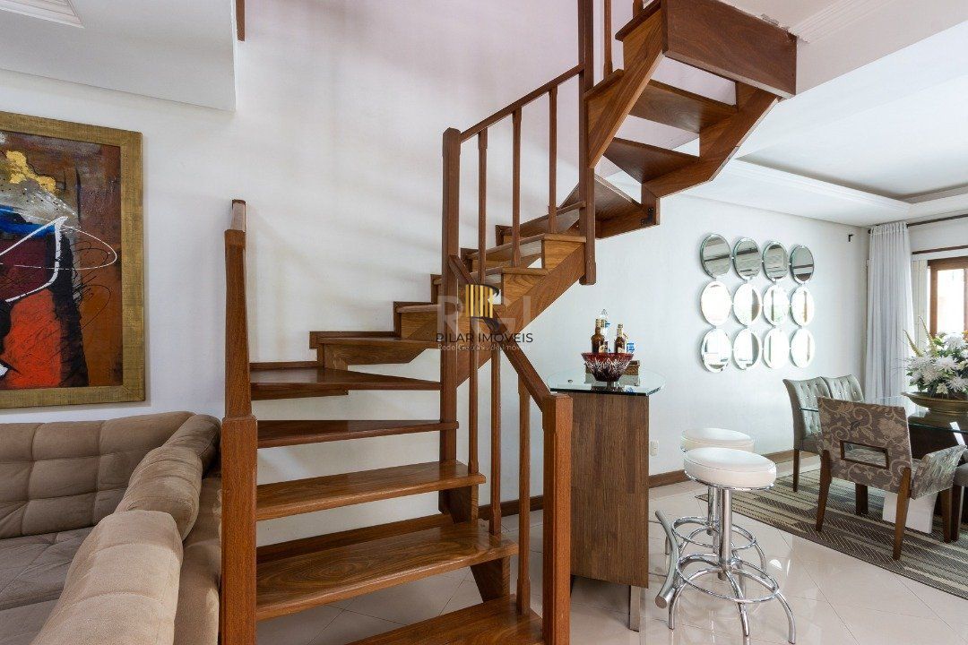 Casa para Locação/Aluguel - 222.26m², 3 dormitórios, sendo 1 suites, 3 vagas - Ipanema