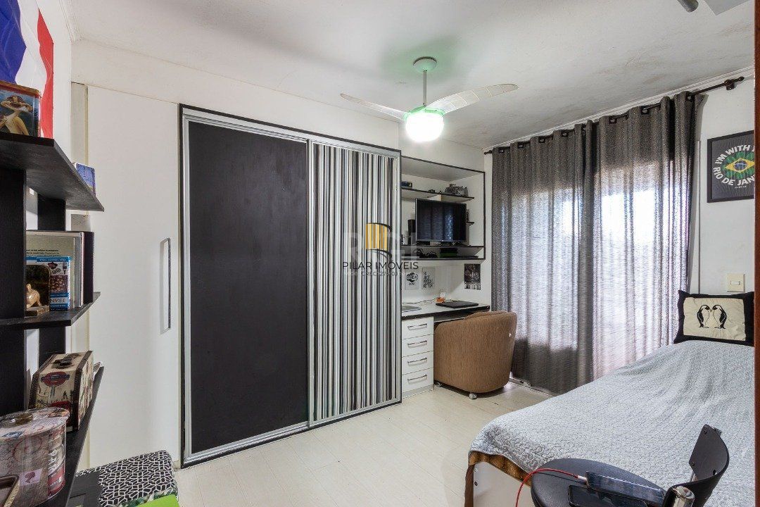 Casa para Venda com 3 dormitórios, sendo 1 suites e 4 vagas no bairro Ipanema