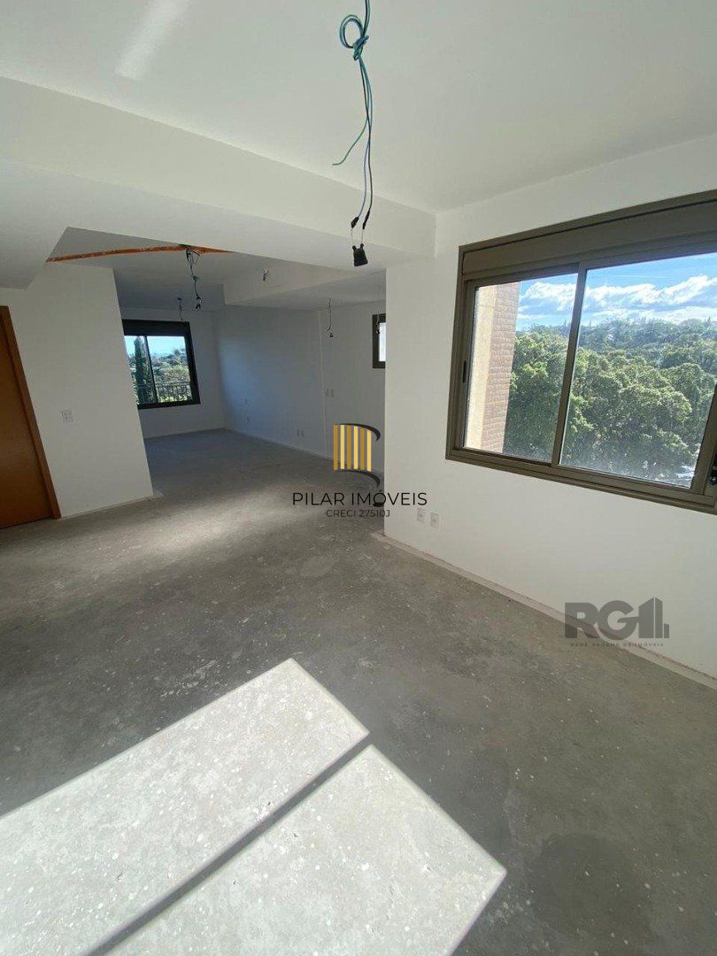 Apartamento 6 dormitórios no bairro Cavalhada