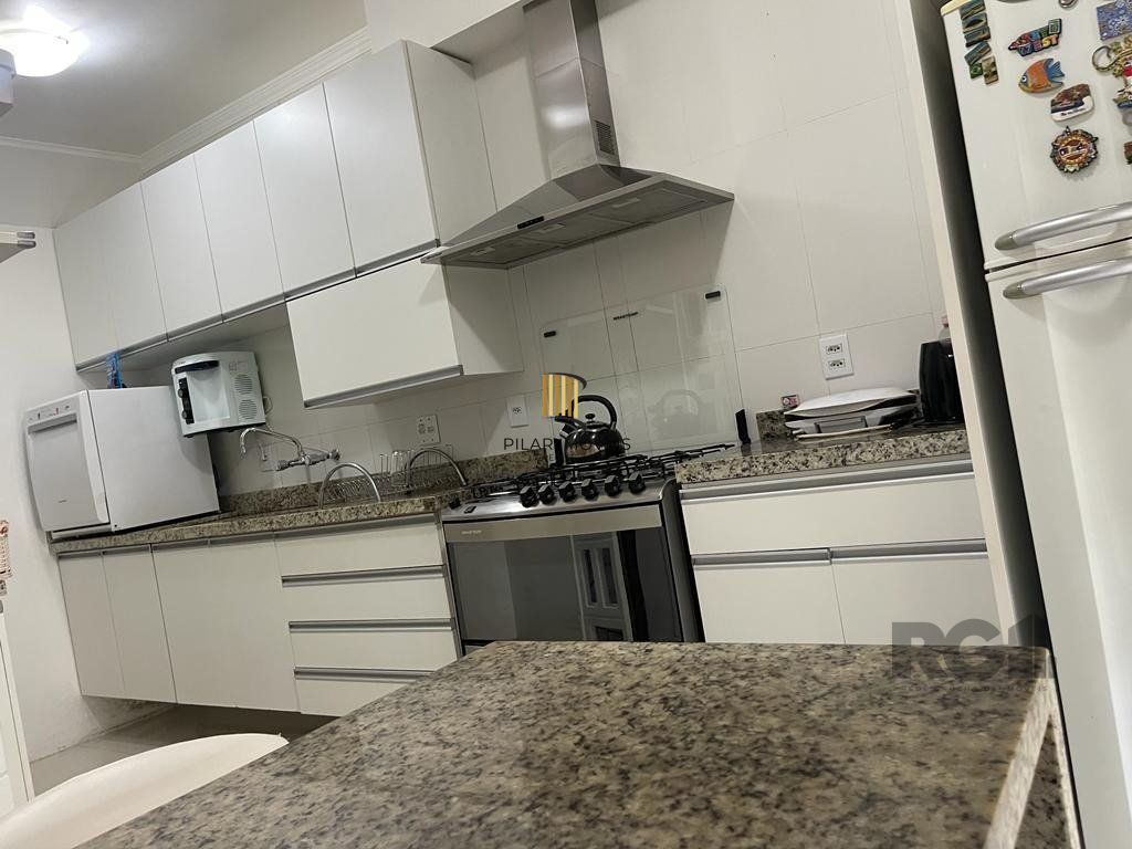 Casa 5 dormitórios no bairro Nonoai