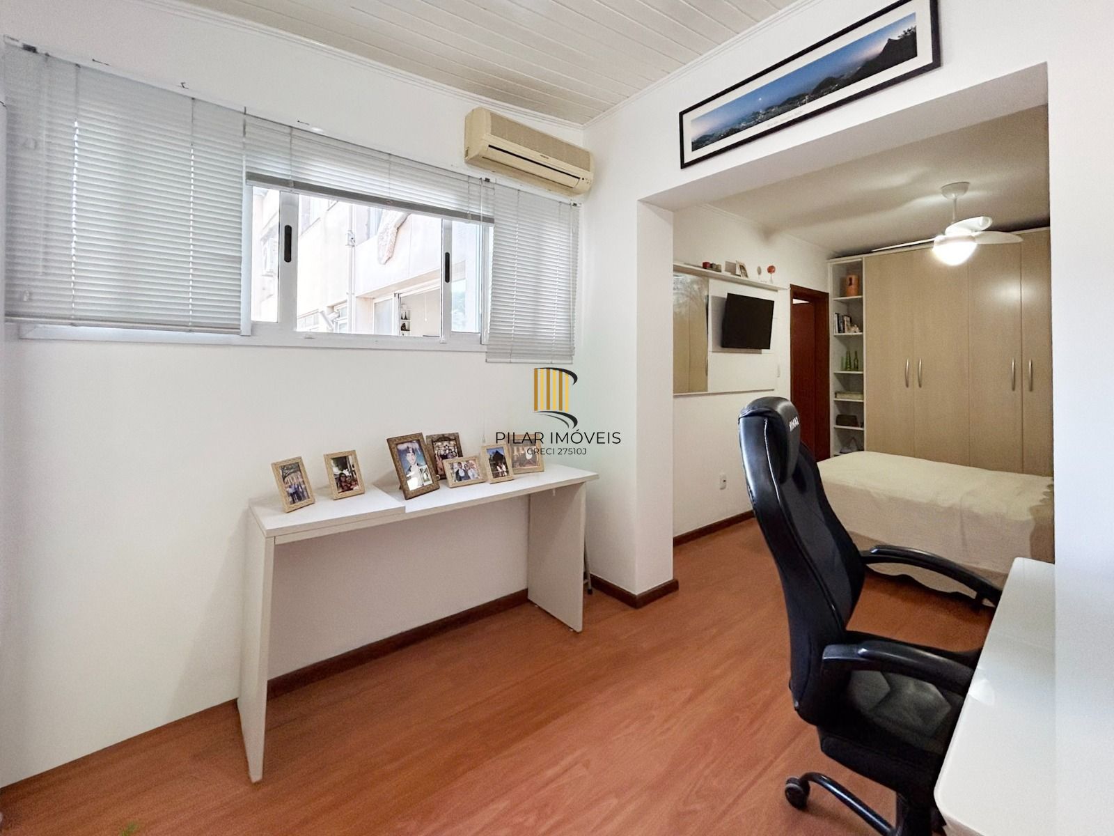 Apartamento 1 dormitório com vaga de garagem no Cristal