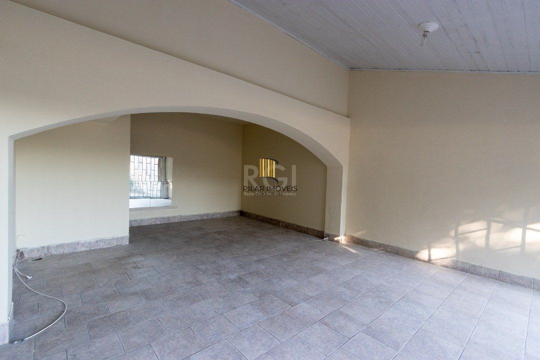 Casa para Venda - 280m², 3 dormitórios, sendo 1 suites, 2 vagas - Espirito Santo