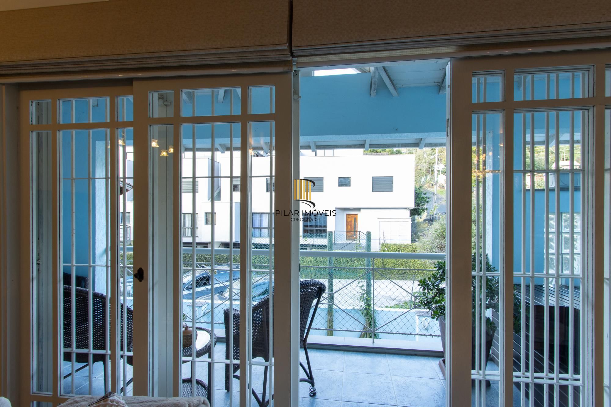 Oportunidade - Casa  Confortável de 3 Dormitórios na Zona Sul de Porto Alegre.