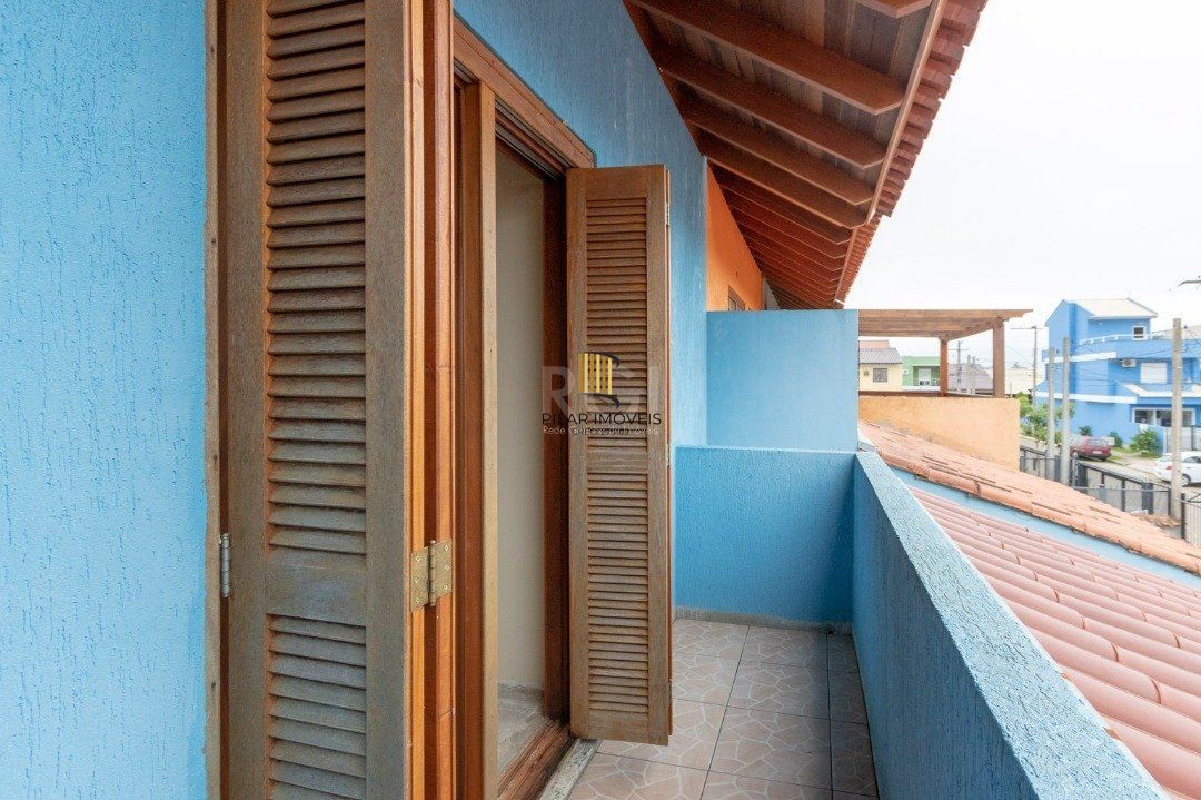 Casa para Venda - 115m², 3 dormitórios, sendo 1 suites, 2 vagas - Urubatã