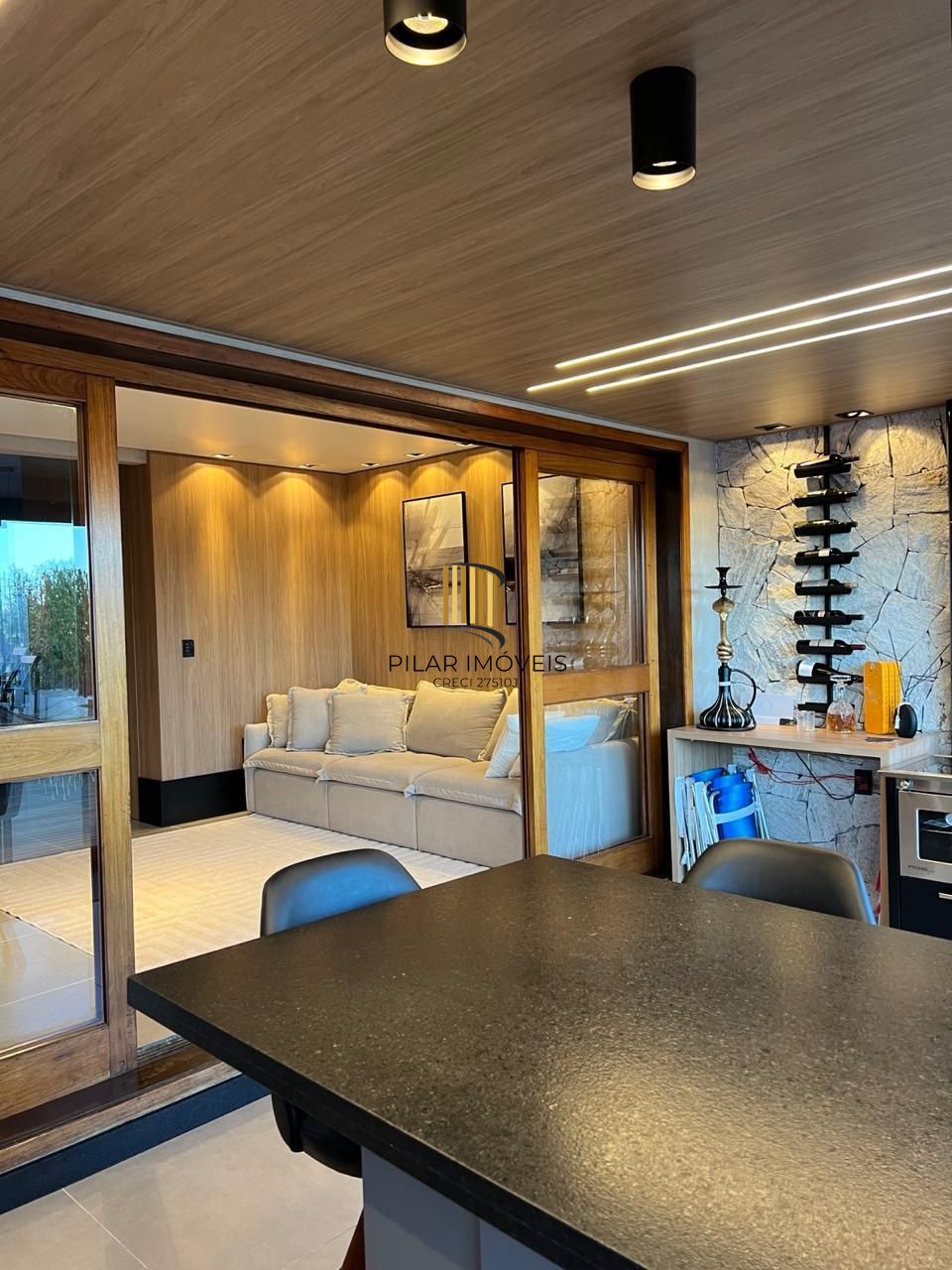 Casa em condomínio fechado para venda no bairro Jardim Isabel, com aproximadamente 204m² de área privativa,.