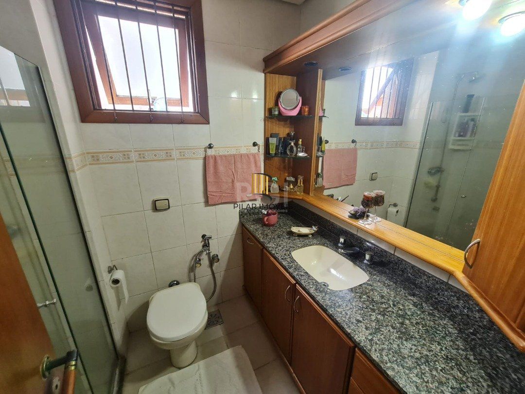 Apartamento 3 dormitórios no bairro Menino Deus