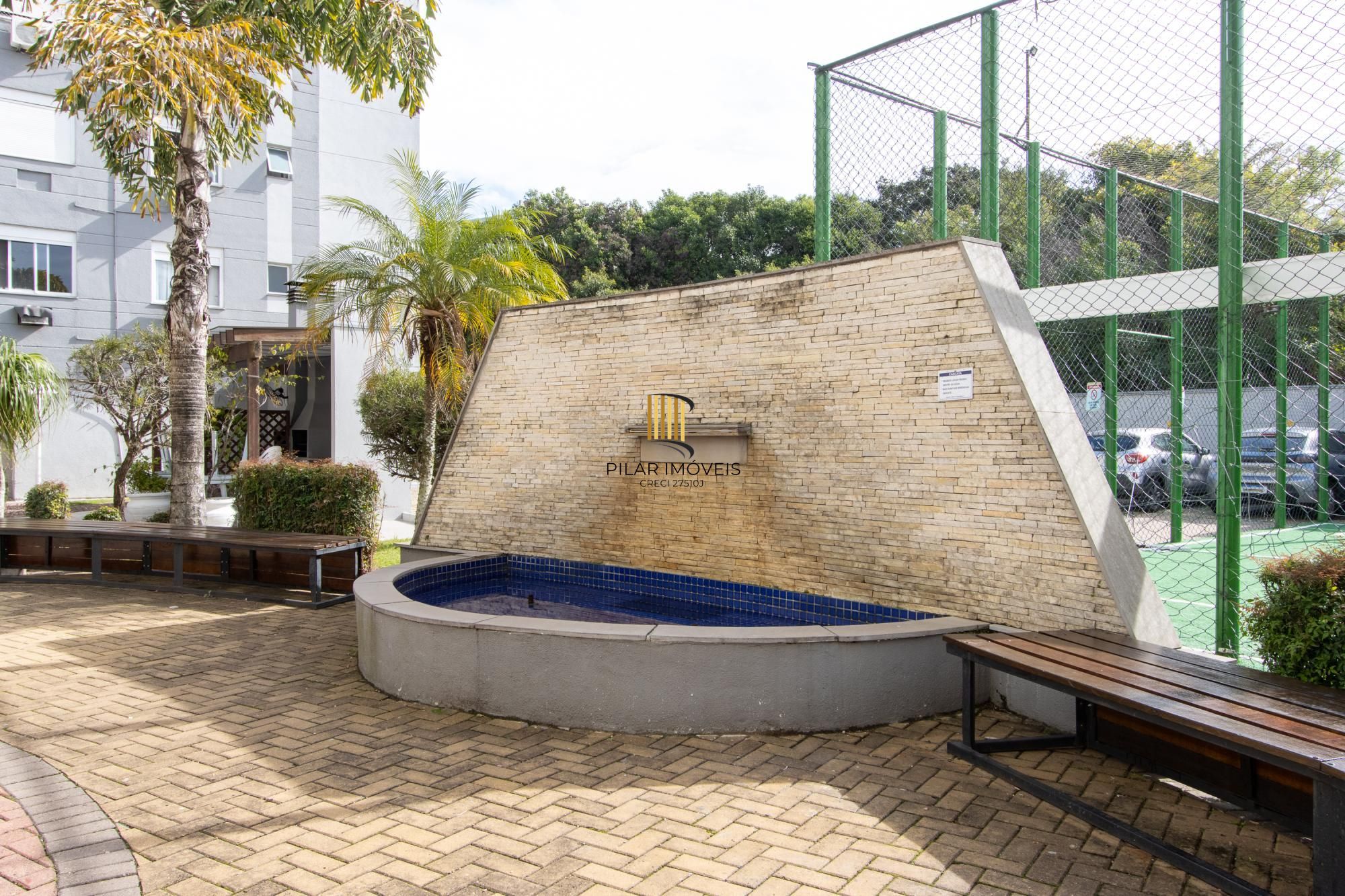 Apartamento no Bairro Cristal de 3 dormitórios,1 Suíte, Semi mobiliado com 1 vaga escriturada