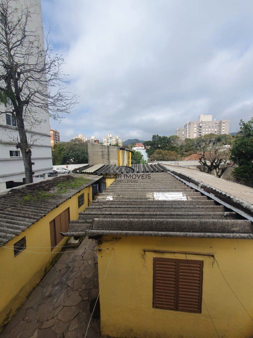 Casa para Venda - 226.9m², 5 dormitórios, sendo 2 suites, 5 vagas - Teresópolis