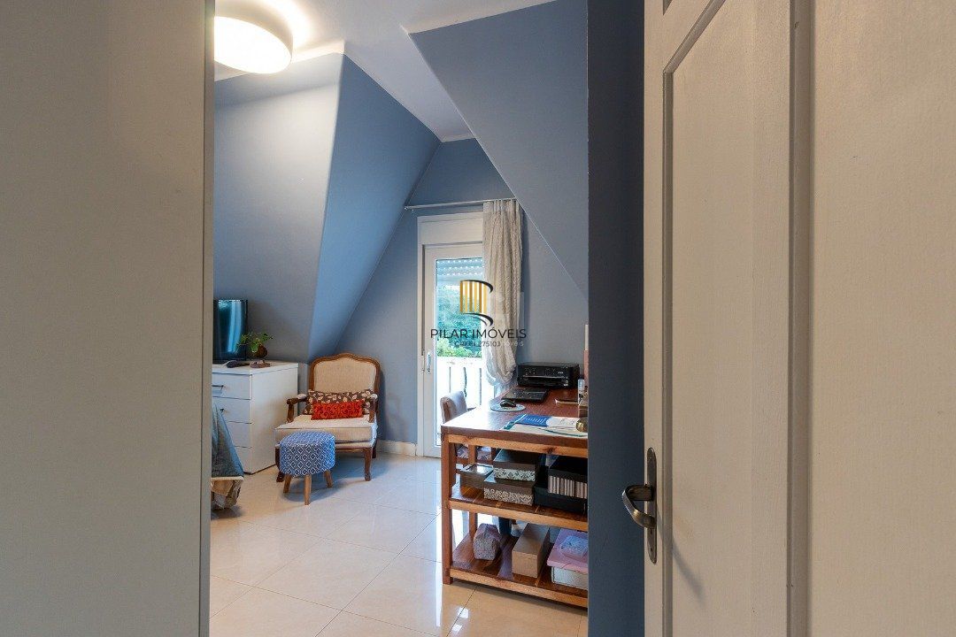 Casa para Venda - 200m², 3 dormitórios, sendo 1 suites, 2 vagas - Vila Assunção