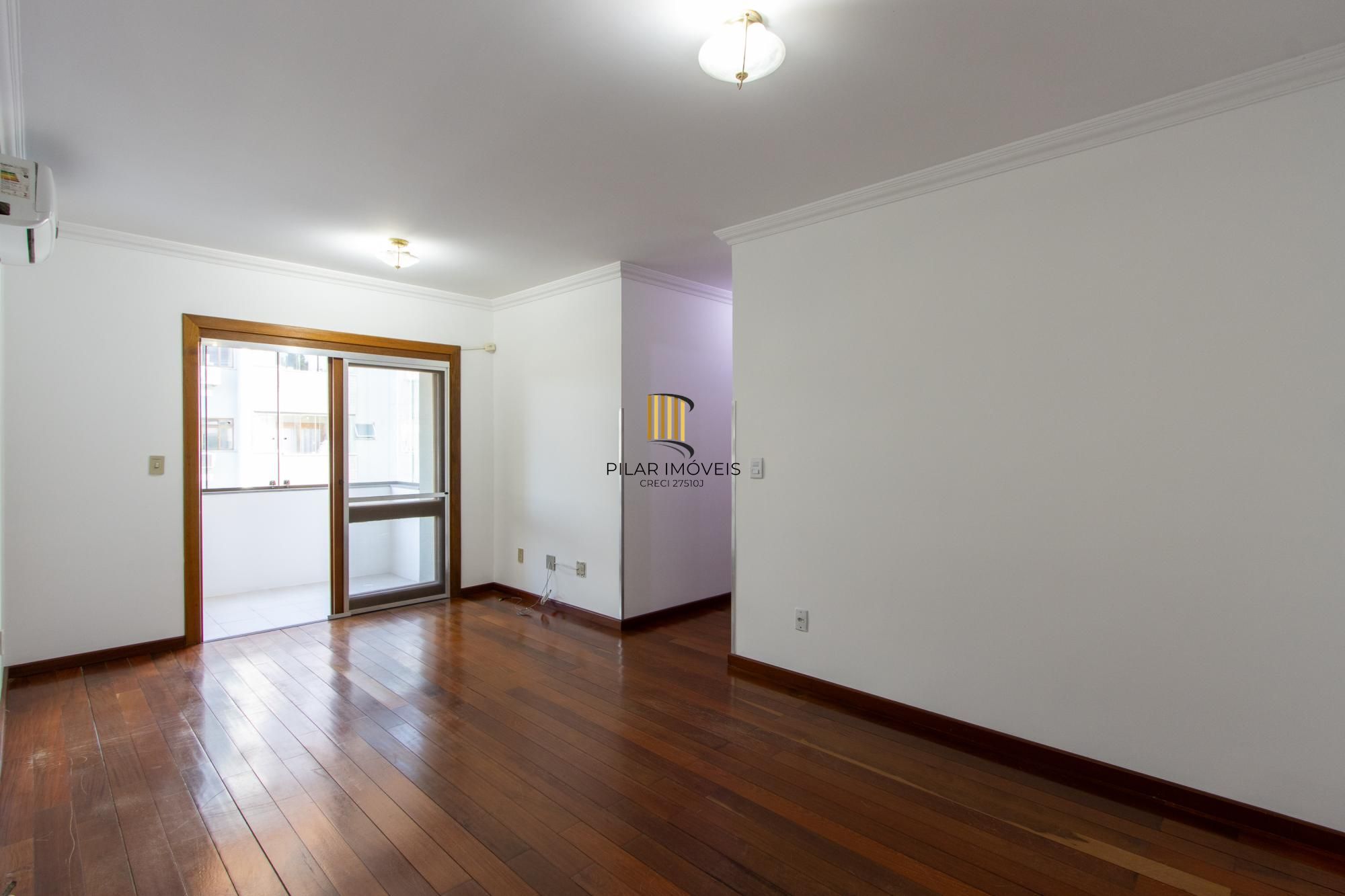 Apartamento 3 dormitórios no bairro Camaquã