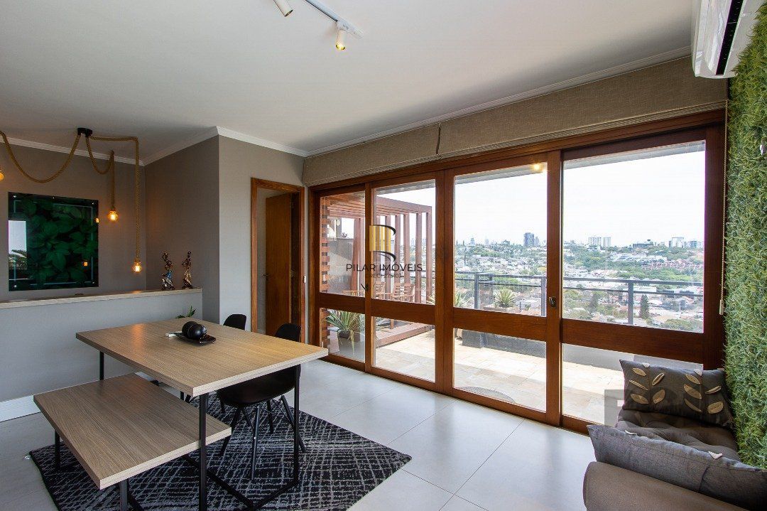 Cobertura para Venda - 209m², 3 dormitórios, sendo 1 suites, 2 vagas - Bela Vista