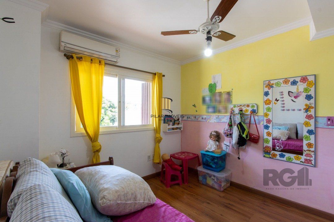 Casa Condominio para Venda - 139m², 3 quartos, 1 suite, 1 vaga - Cavalhada