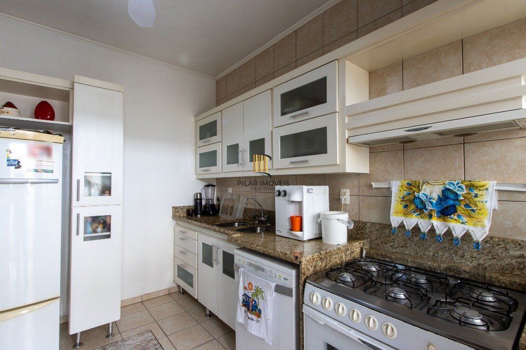 Casa 3 dormitórios no bairro Três Figueiras