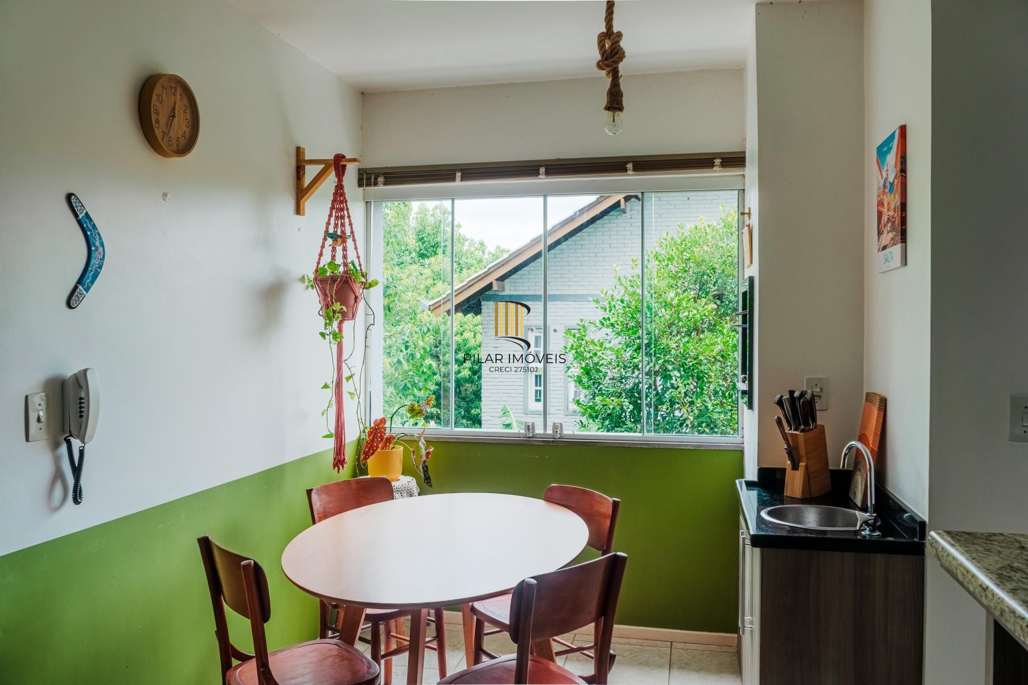 Belíssimo Apartamento com 3 dormitórios e 1 vaga de garagem no bairro Aberta dos Morros, zona sul de Porto Alegre. - Pilar Imóveis