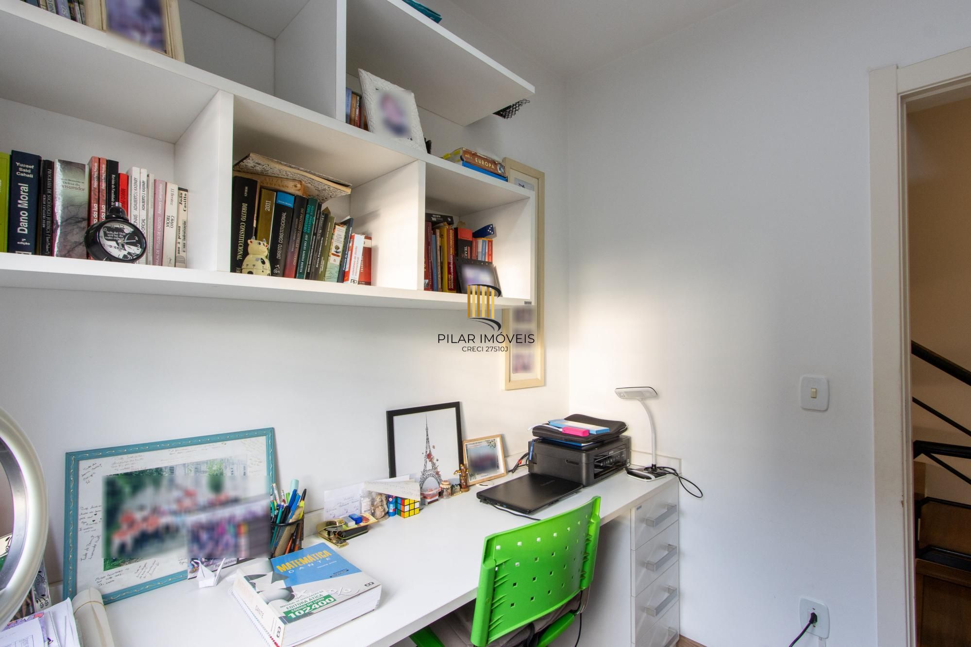 Casa de Condomínio 3 dormitórios no bairro Cavalhada