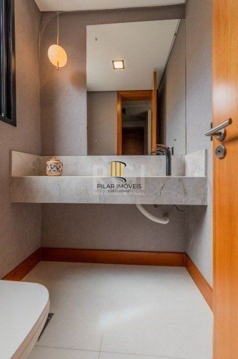 Casa para Venda - 523m², 3 dormitórios, sendo 3 suites, 4 vagas - Sétimo Céu