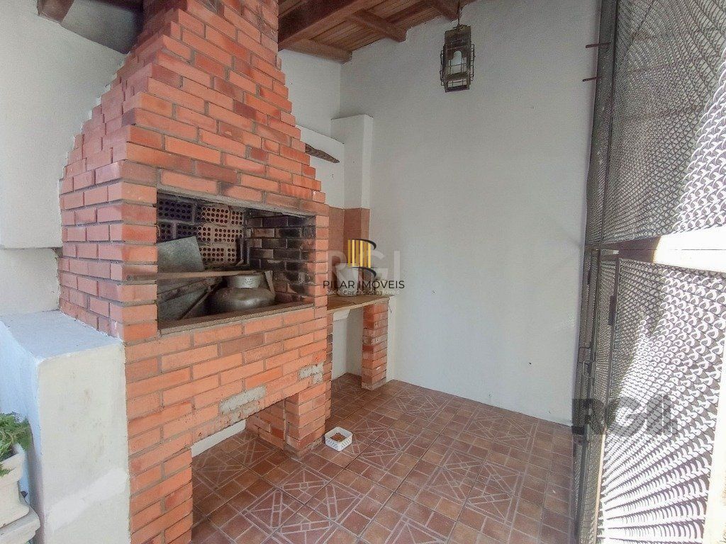 Casa para venda com 4 dormitórios no bairro Cristal