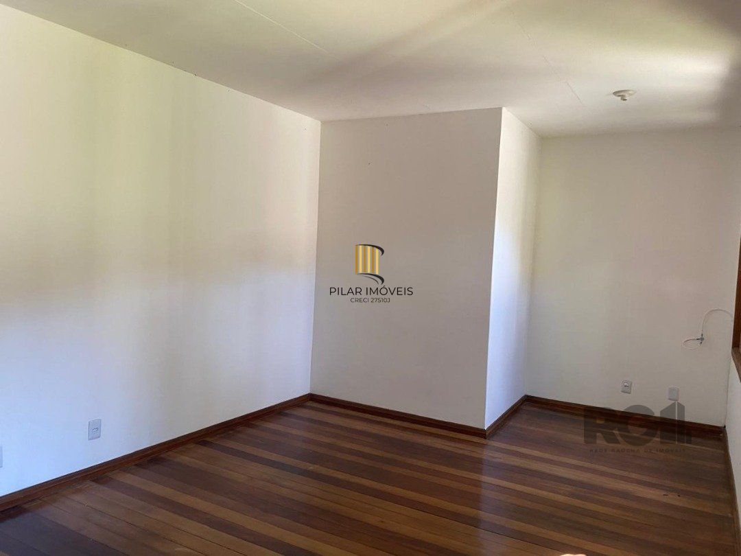 Casa de Condomínio 3 dormitórios no bairro Hípica