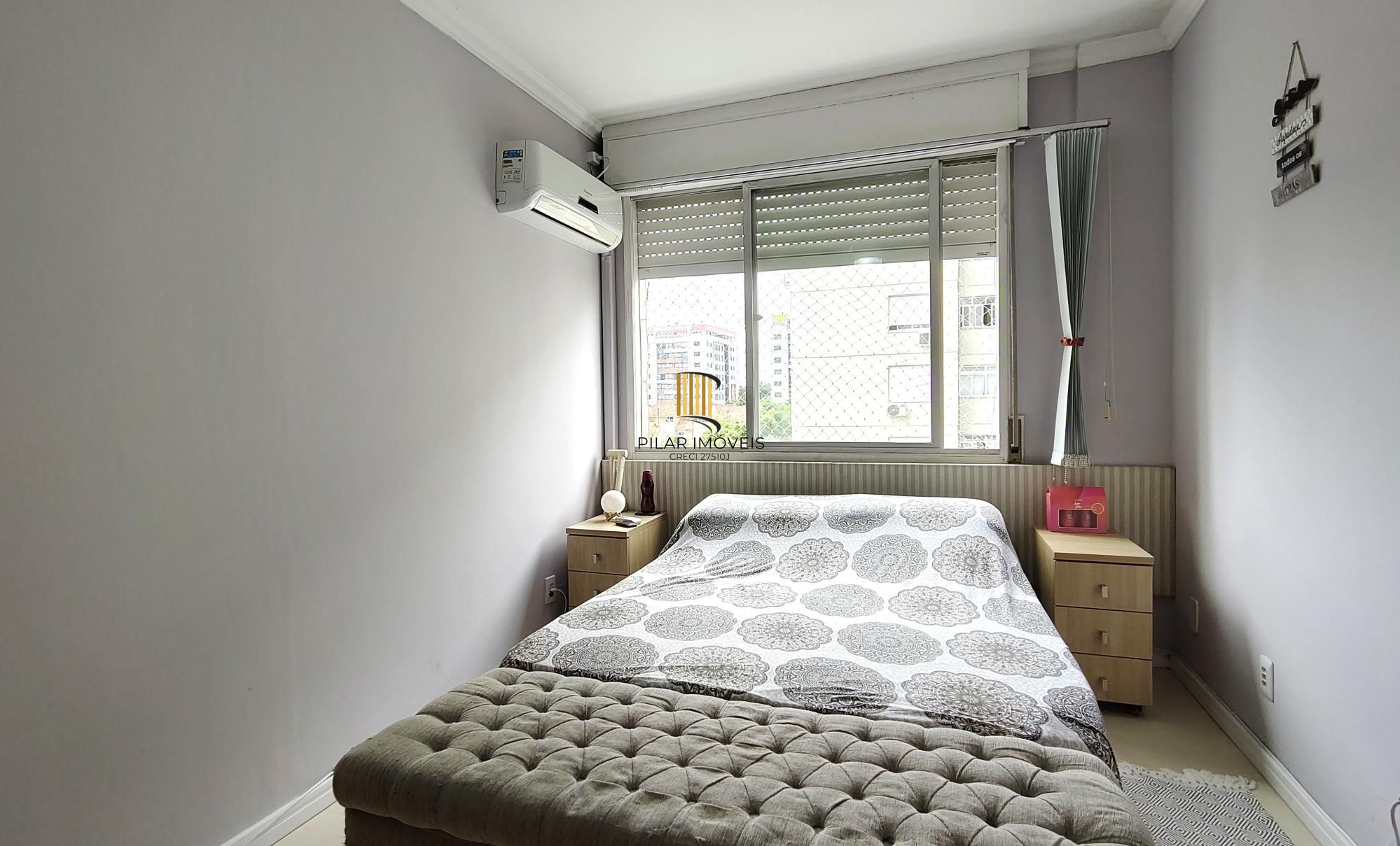 Apartamento de 2 dormitórios, 1 banheiro no bairro Trsiteza.