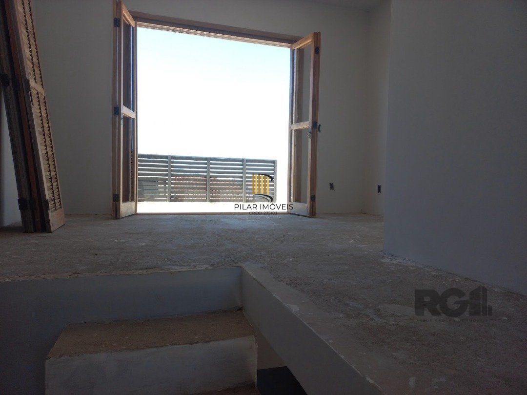 Casa para Venda - 254.27m², 3 dormitórios, 2 vagas - Vila Nova