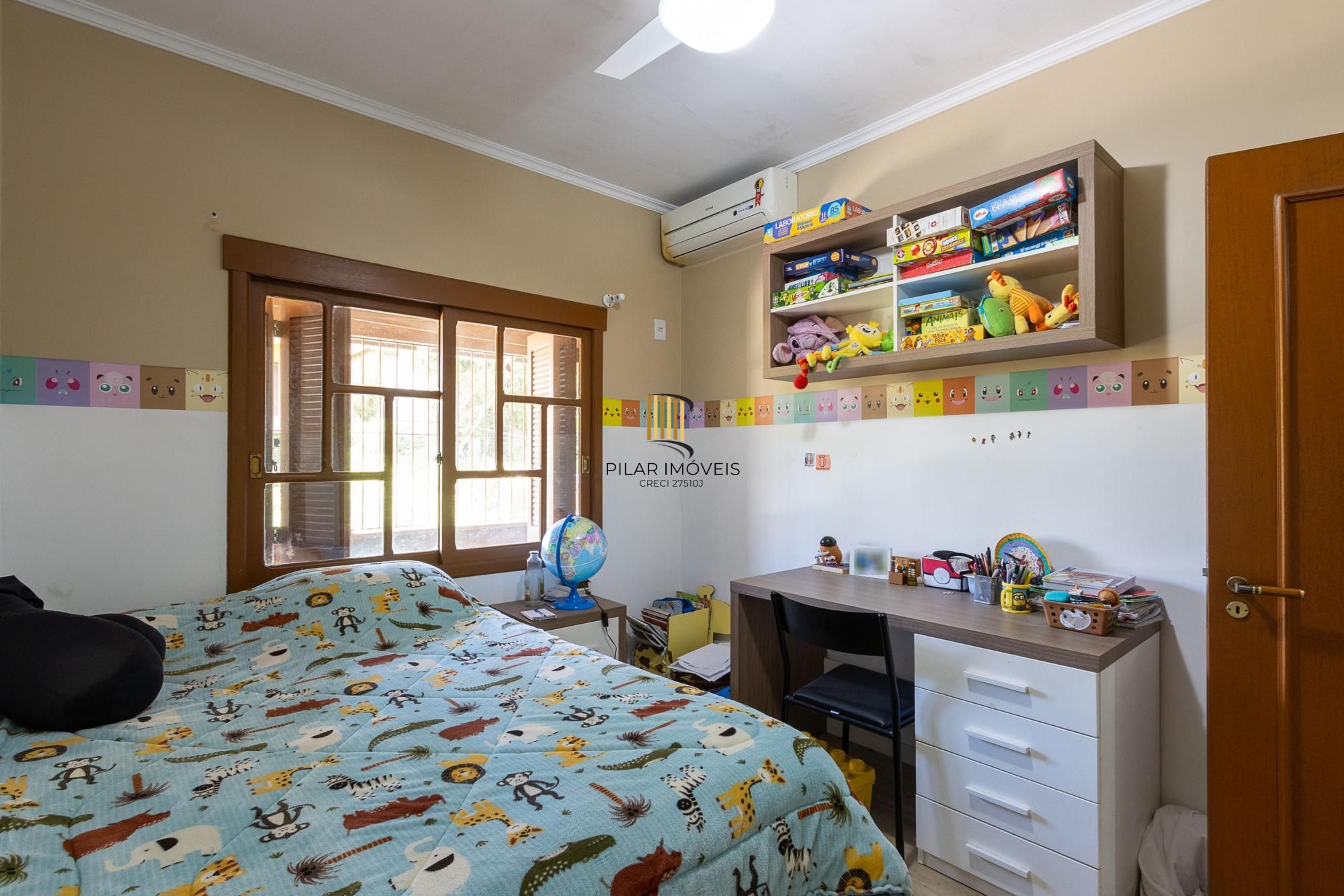 Casa 3 dormitórios no bairro Espírito Santo