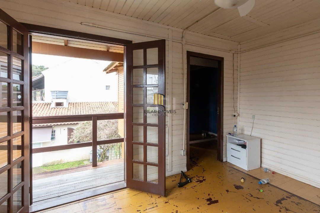 Casa para Venda - 380m², 3 dormitórios, sendo 1 suites, 3 vagas - Tristeza