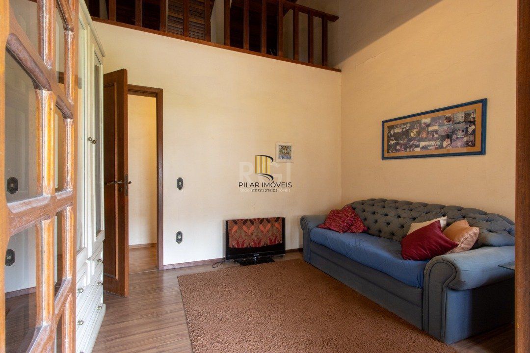 Casa 5 Dormitório(s) Bairro Tristeza