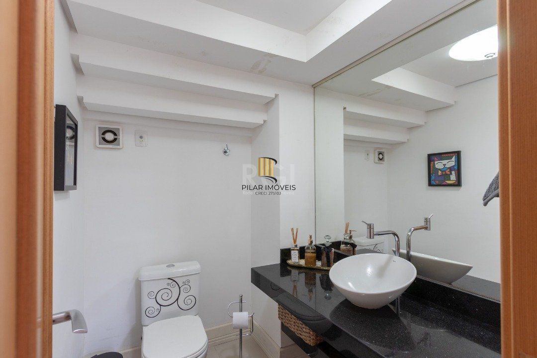 Casa 3 Dormitório(s) Bairro Terra Ville